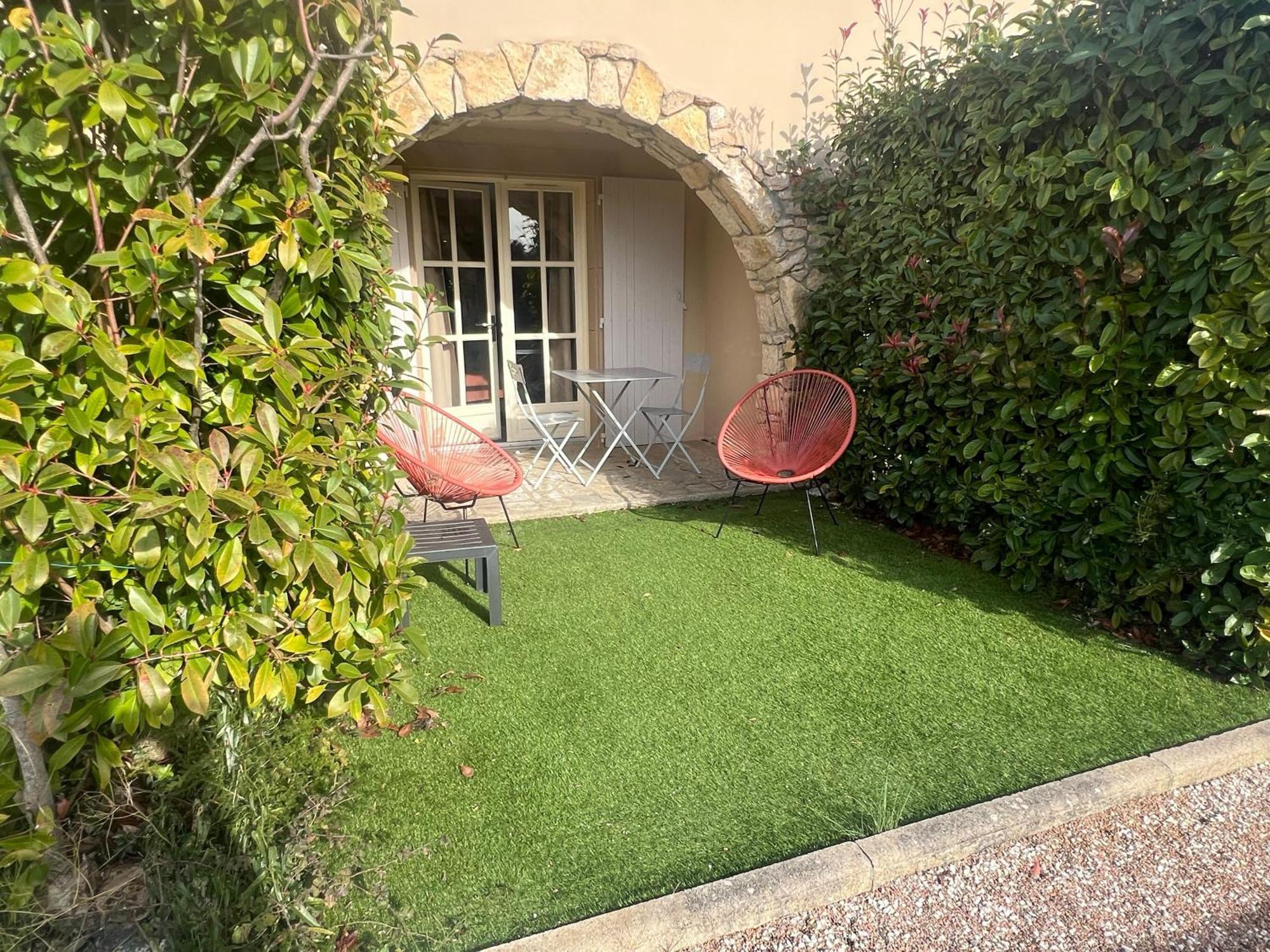 Aragon Logis Hotel Restaurant La Bergerie מראה חיצוני תמונה