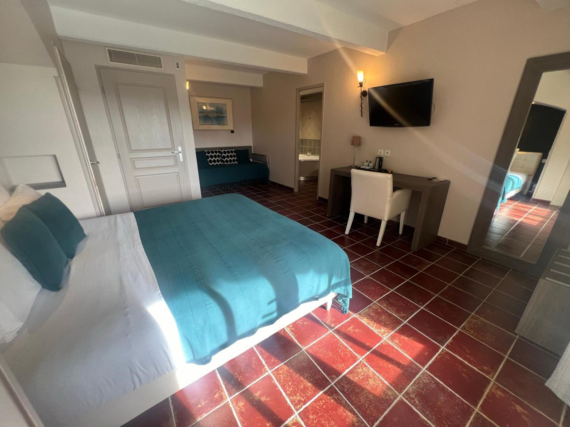Aragon Logis Hotel Restaurant La Bergerie מראה חיצוני תמונה