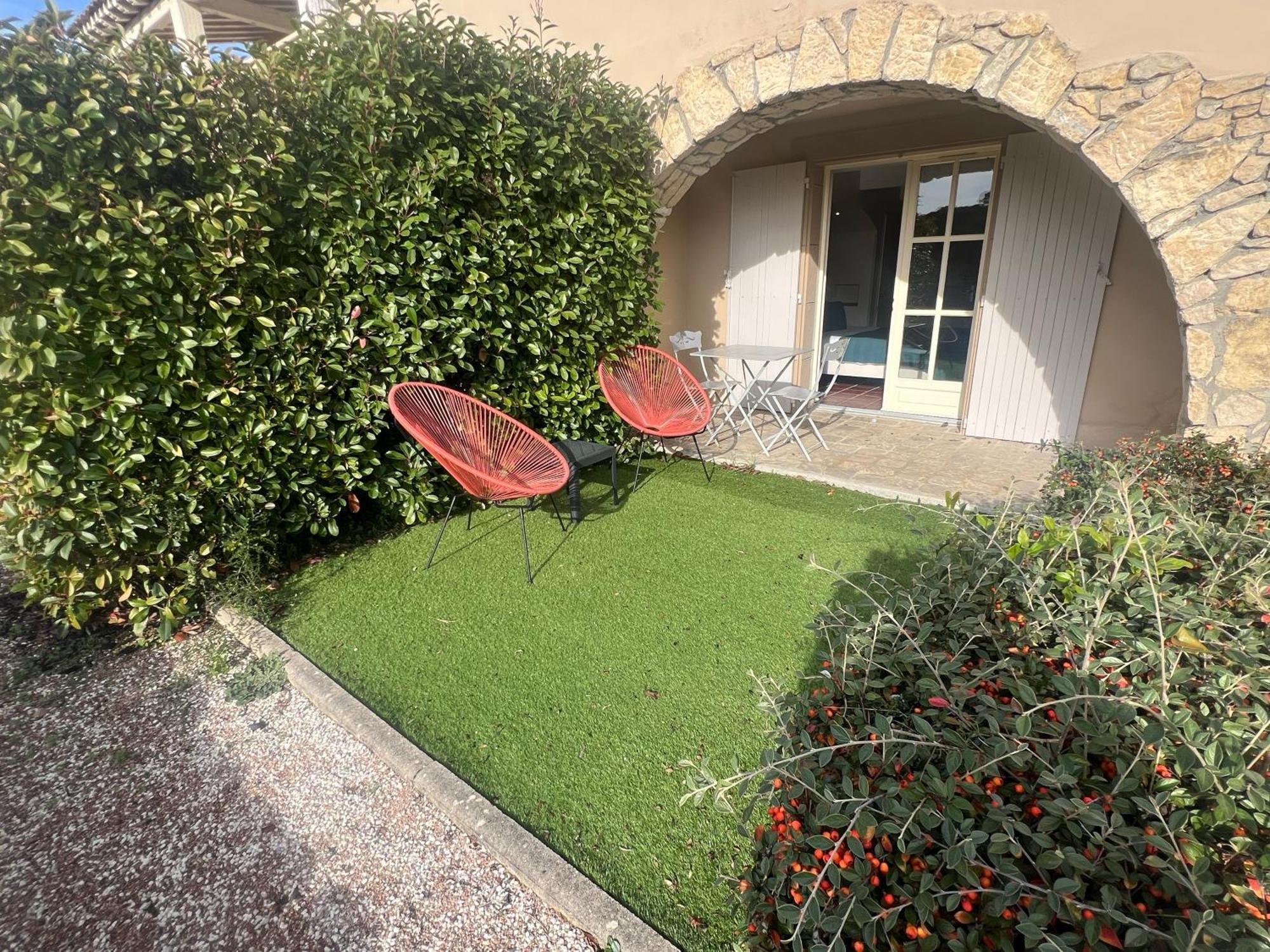 Aragon Logis Hotel Restaurant La Bergerie מראה חיצוני תמונה